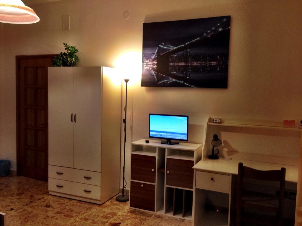 B&B Casa Bianca Taranto Eksteriør billede